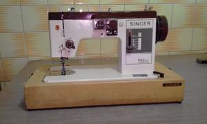 Máquina de coser "SINGER"
