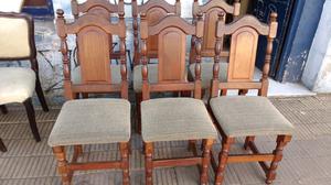 Importante juego de sillas de algarrobo de estilo tapizadas