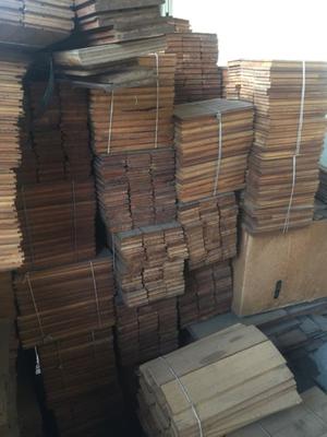 Piso parquet lote variado eucaliptus viraro 150 m2 aprox