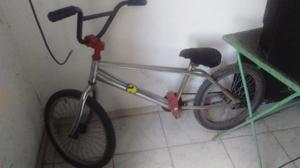 bici cromada igual a bmx