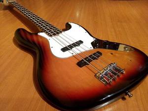Bajo Fender Squier Jazz Bass Vintage Modified Permuto