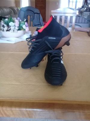 Vendo Adidas Predator 18.1