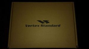 Handy VERTEX Vz-30 VHF/UHF - casi NUEVO!
