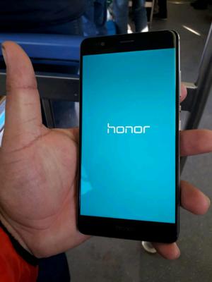 Honor V8 Plus