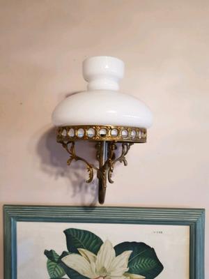 Lámpara de pared con bronce