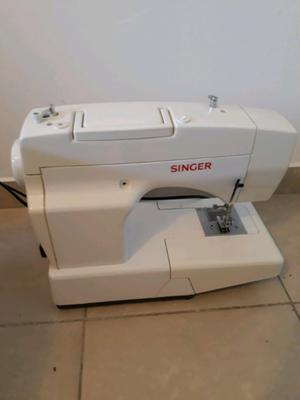 Máquina de coser singer florencia 62