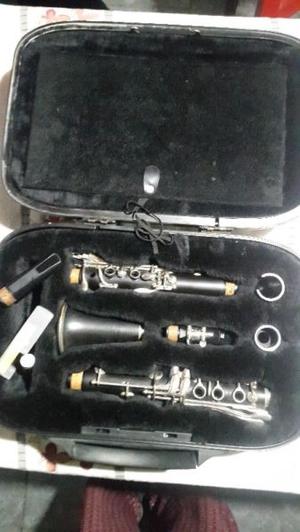 Clarinete stagg  llaves