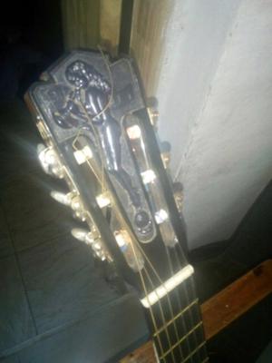 Guitarra romantica modelo c,con funda