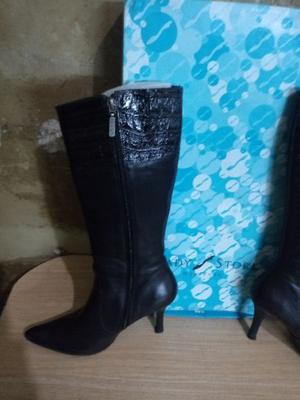 Botas lady stork negra caña alta