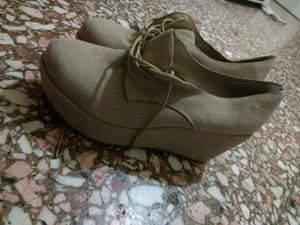 VENDO ZAPATOS DE MUJER $200