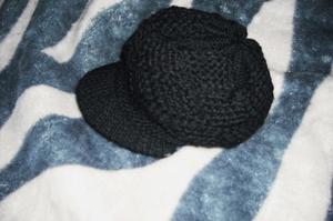 gorra de lana ajustable nueva.