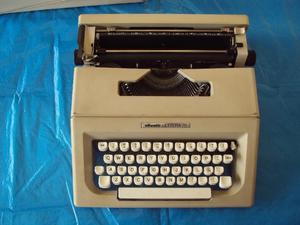Maquina escribir portatil OLIVETTI