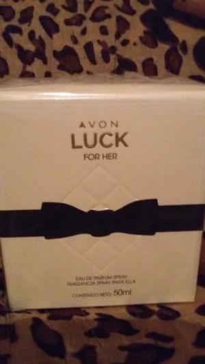 Perfume de mujer LUCK de AVON