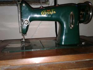 Vendo maquina de coser a pedal tipo Singer