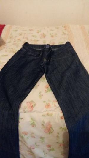 vendo $ 250 pantalón de jean nuevo a estrenar negociable