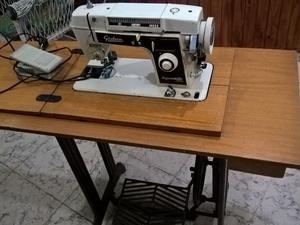 pie de máquina de coser