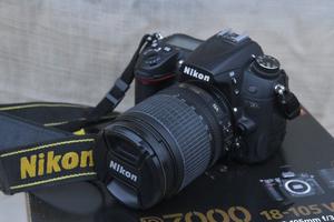 Camara Nikon D + kit  ¡¡Impecable!!.