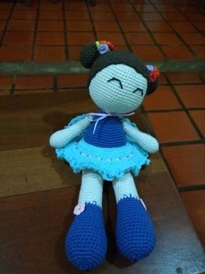 Muñeca amigurumi crochet