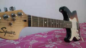 Squier by fender