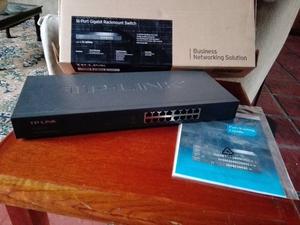 Switch de 16 puertos Gigabit Rackeable