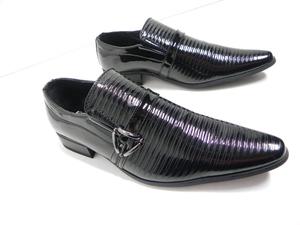 Zapatos negros masculinos