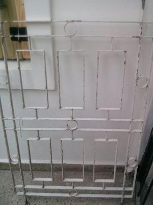 VENDO JUEGO DE VENTANA DE ALUMINIO Y REJA ARTISTICA $