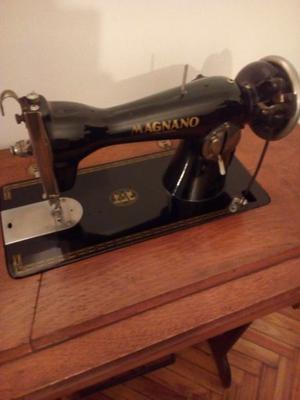 Maquina de coser impecable