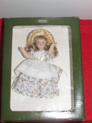 Muñeca del porcelana antigua. – Victorian Dolls