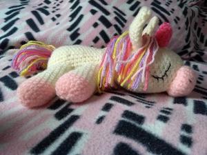 Unicornios dormilones a crochet