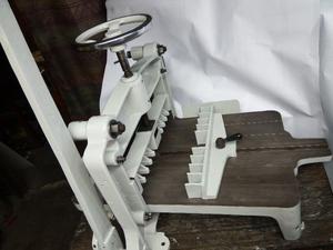 Vendo guillotina manual de 38 cm de luz, a palanca