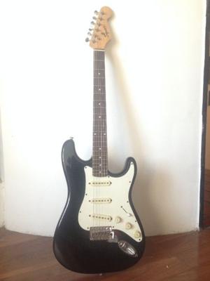 Guitarra Eléctrica Squier Strat By Fender