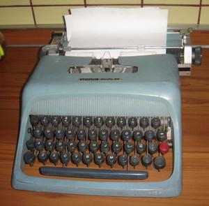 Maquina De Escribir Olivetti Studio 44 Made In Italy