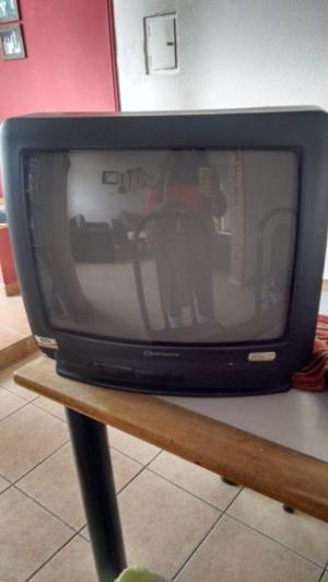 Vendo televisor HITACHI (no funciona pero tiene arreglo)