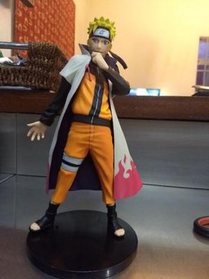 Figura Naruto Uzumaki con capa Hokage 25 cm nuevo