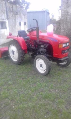 Tractor Taishan R-18