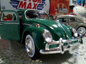 Volkswagen Classic Beetle  Escala 1/24 Motor Max
