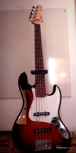 Bajo Squier Affinity Jazz Bass V