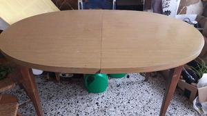 VENDO MESA EXTENSIBLE CON 5 SILLAS