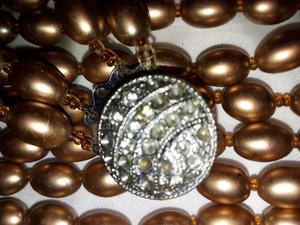 collar antiguo - impresiona lo bien trabajo usando perlas