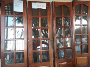 puerta de cuatro hojas cedro con vidrio despejado y herrajes