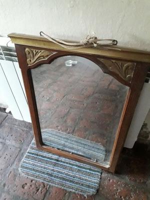 Espejo antiguo de madera