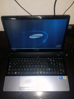 Notebook samsung.Vendo o permuto por celular