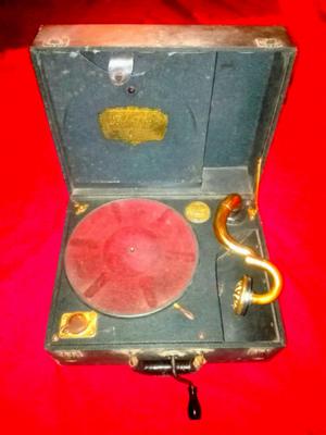 Vitrola antigua fonografo