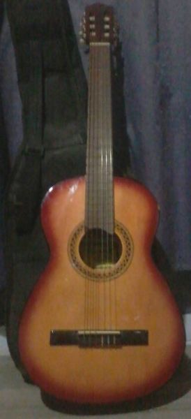 Guitarra Criolla GRACIA + FUNDA