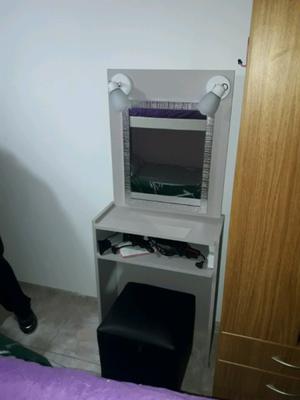 Mueble para maquillarse