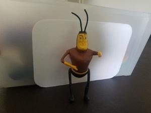 Muñeco de la película BEE
