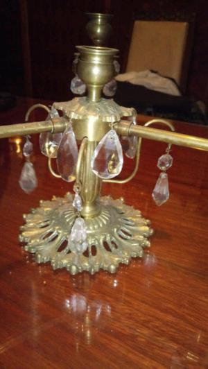 Antiguo candelabro de bronce tres luces con caireles de