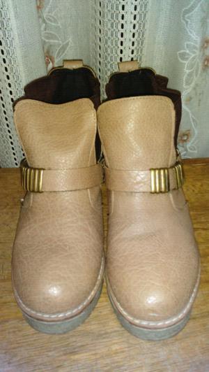 Botas talle 37 liquido