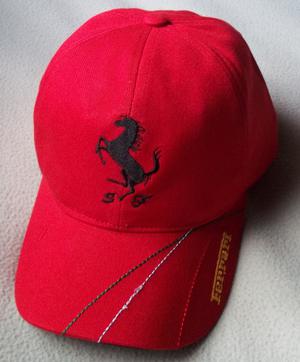 Ferrari - Gorras Cavallino Rampante - Color Roja