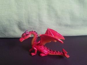 Muñeco Dragon rojo